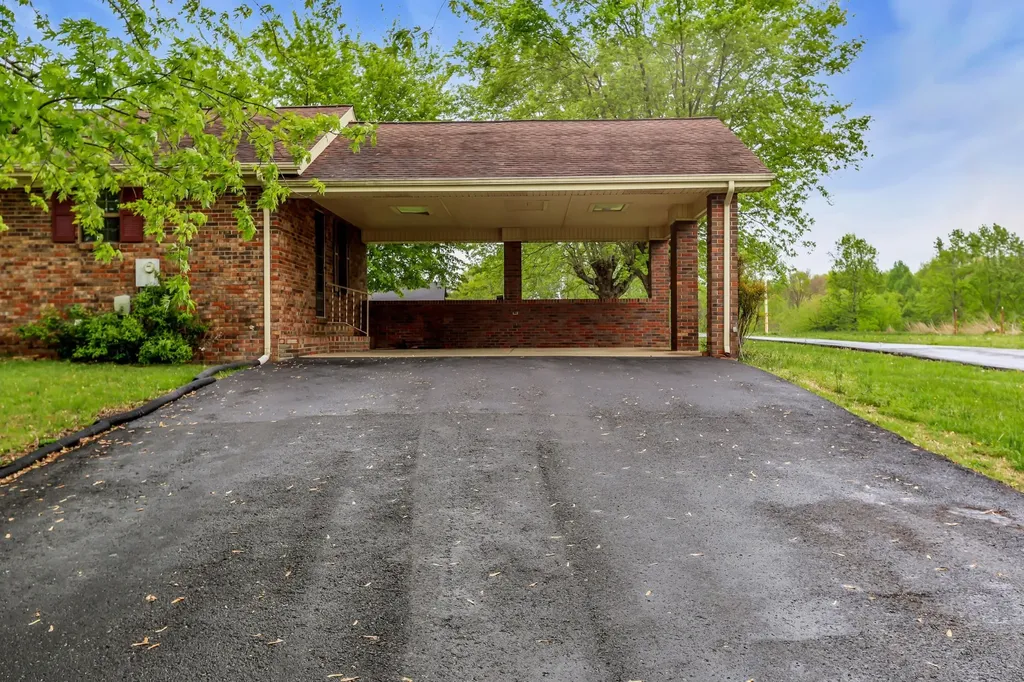 5245 Galen Road Lafayette TN 37083