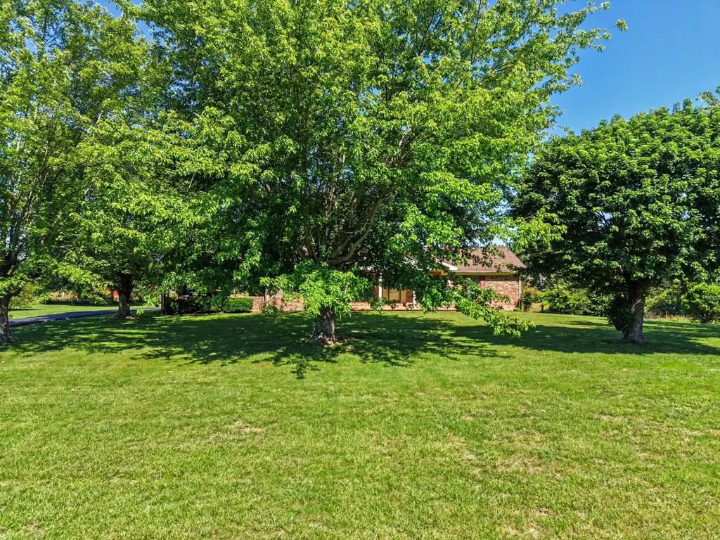 5245 Galen Road Lafayette TN 37083