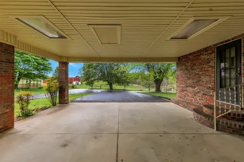 5245 Galen Road Lafayette TN 37083