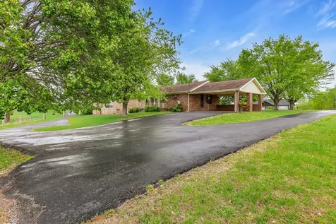 5245 Galen Road Lafayette TN 37083