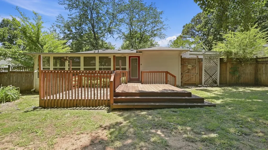 8319 Oak Drive Chattanooga TN 37421