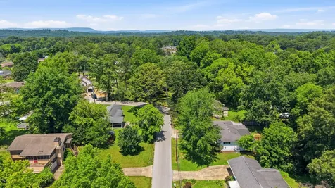 8319 Oak Drive Chattanooga TN 37421