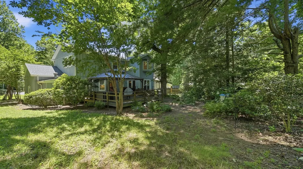 1102 Montvale Circle Signal Mountain TN 37377