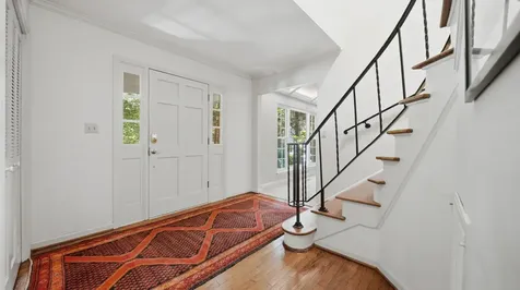 1102 Montvale Circle Signal Mountain TN 37377