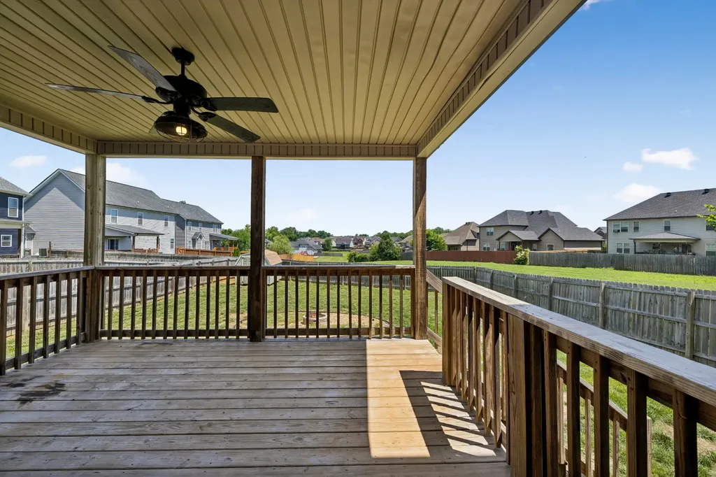 1037 Harrison Way Clarksville TN 37042