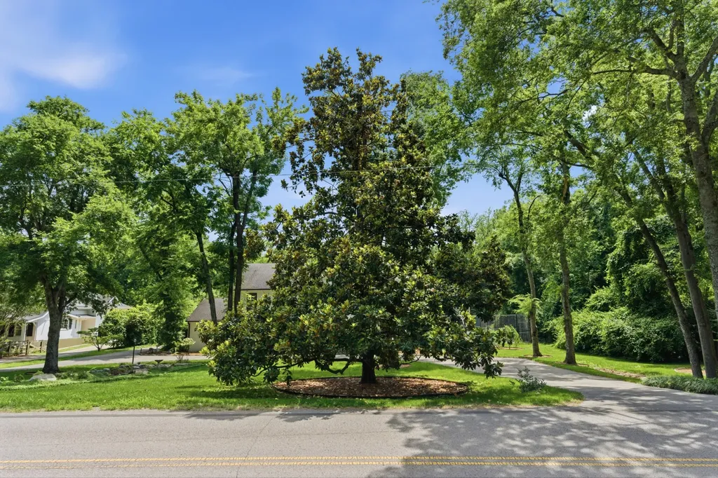 2419 Valley Brook Road Nashville TN 37215