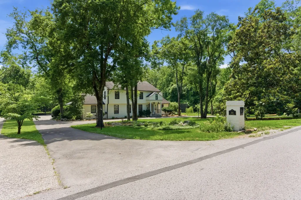 2419 Valley Brook Road Nashville TN 37215