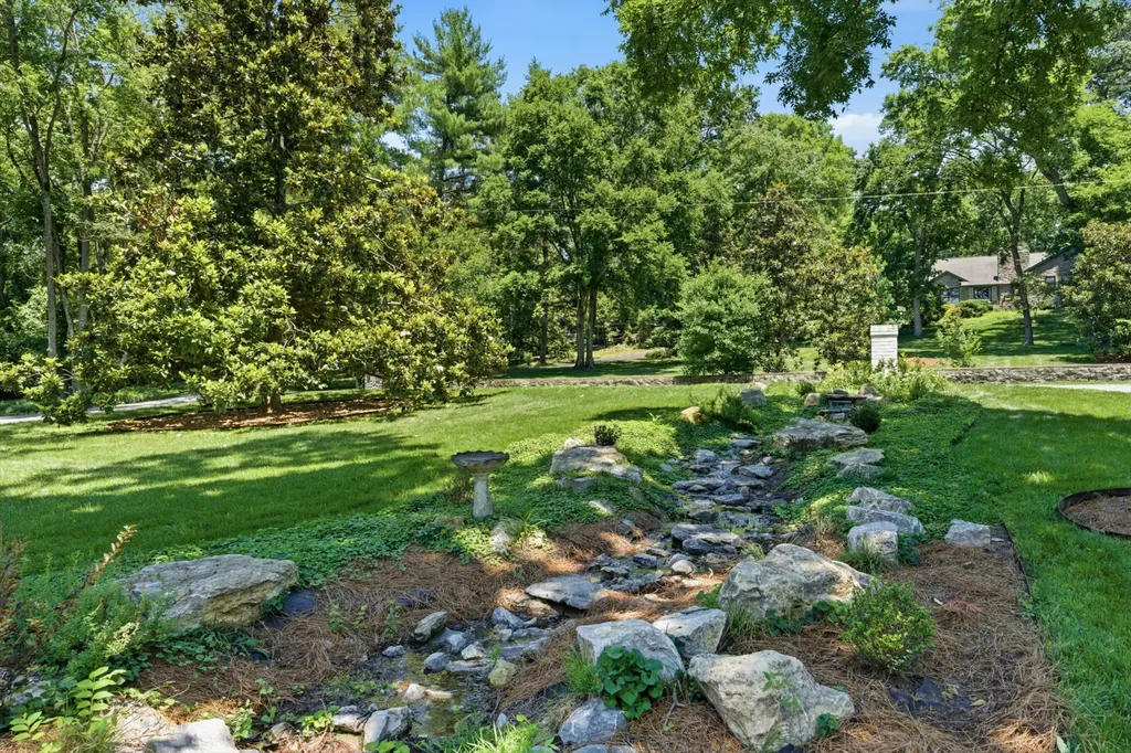 2419 Valley Brook Road Nashville TN 37215