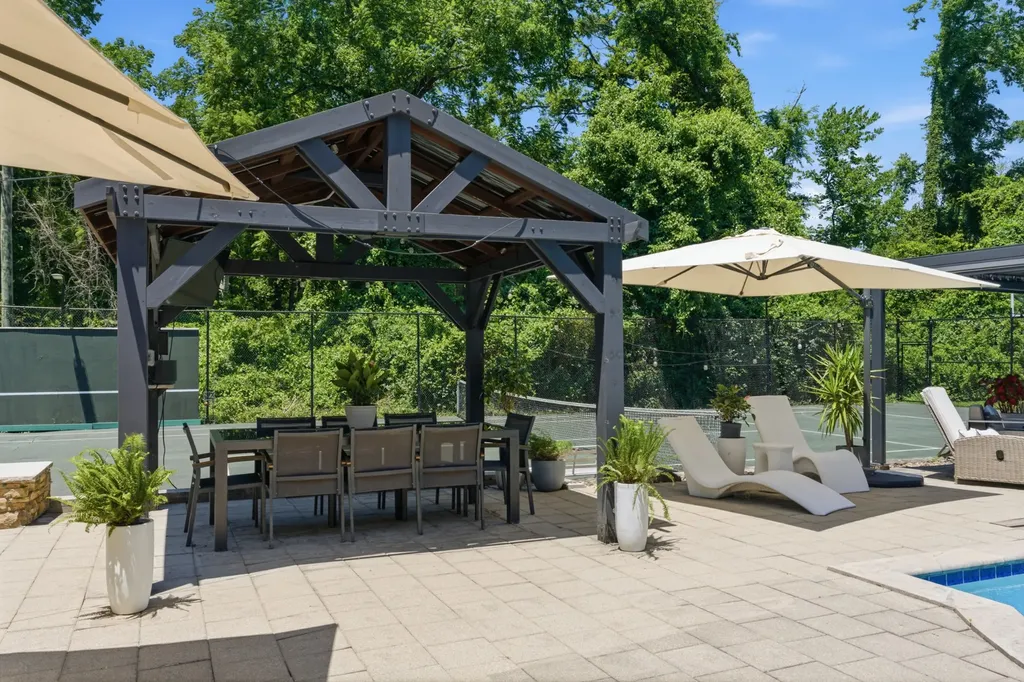 2419 Valley Brook Road Nashville TN 37215