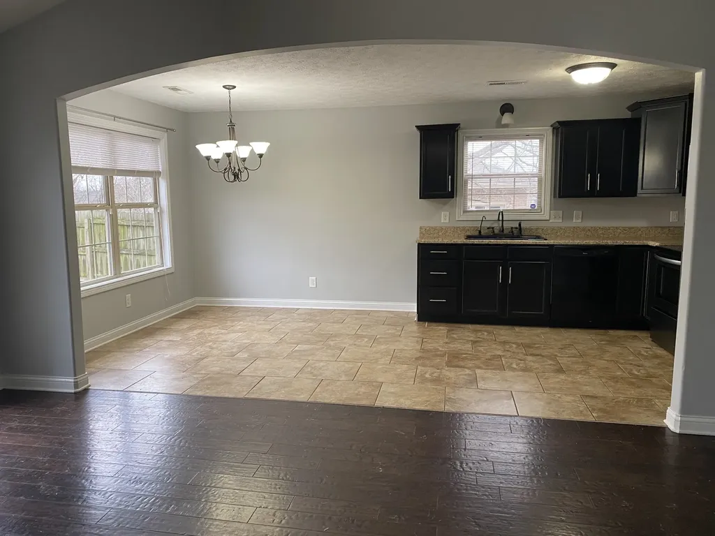 2481 Andersonville Drive Clarksville TN 37042