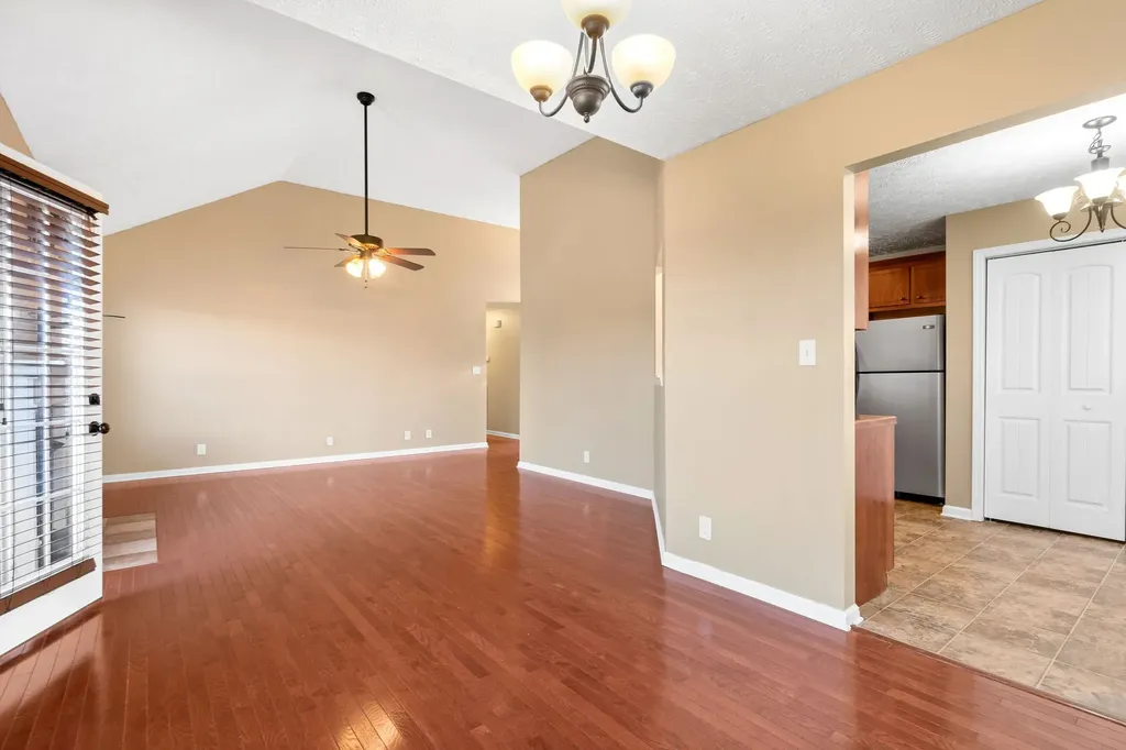 1390 Whitt Lane Clarksville TN 37042