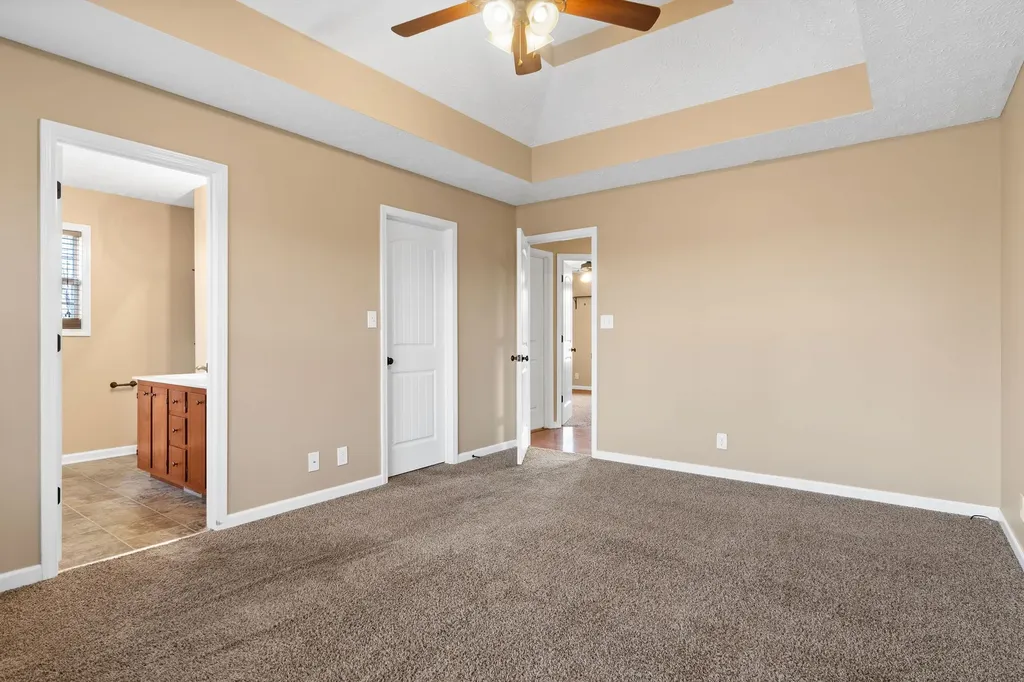 1390 Whitt Lane Clarksville TN 37042