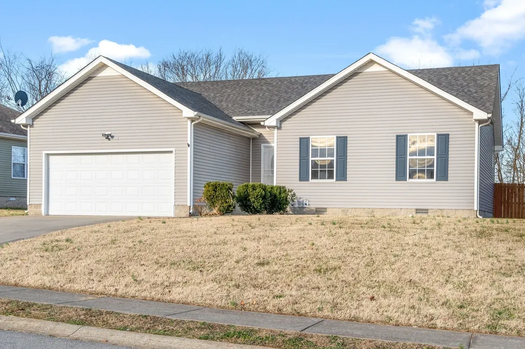 1390 Whitt Lane Clarksville TN 37042
