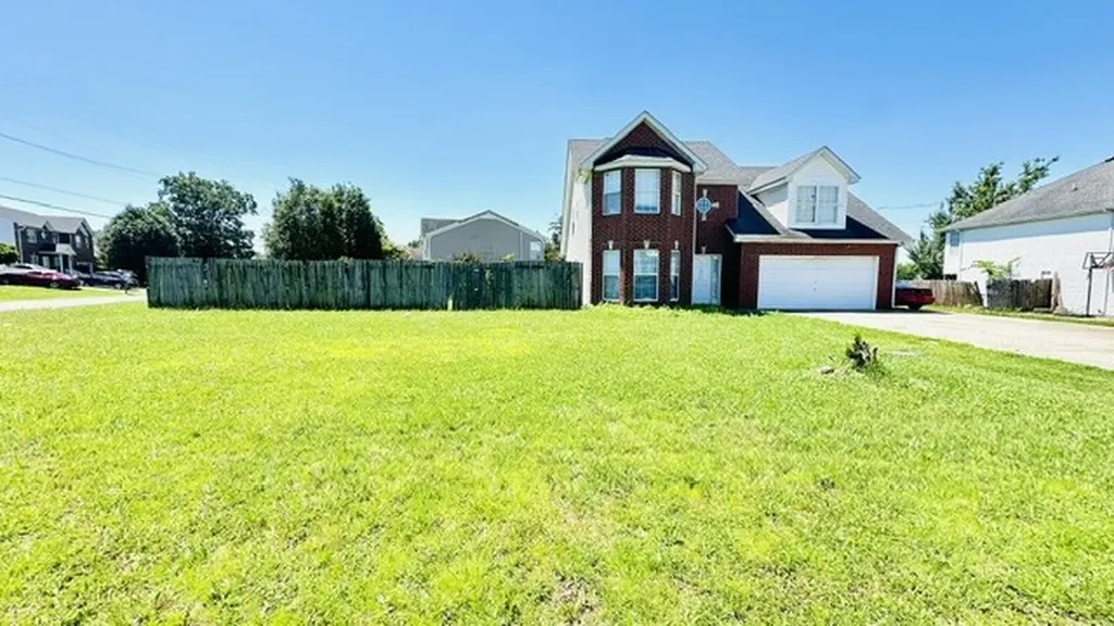1799 Rory Cove La Vergne TN 37086