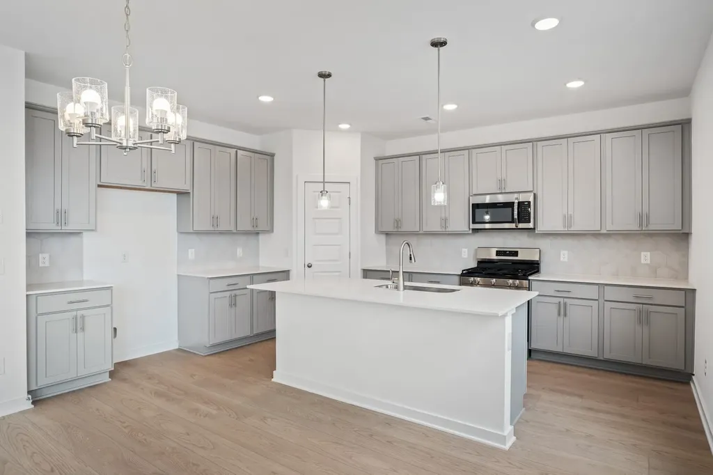 2155 Netterfield Drive White House TN 37188