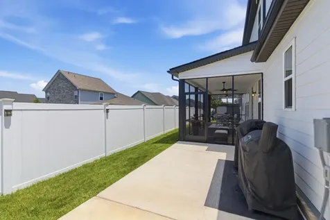 2332 Sachi Court Murfreesboro TN 37128