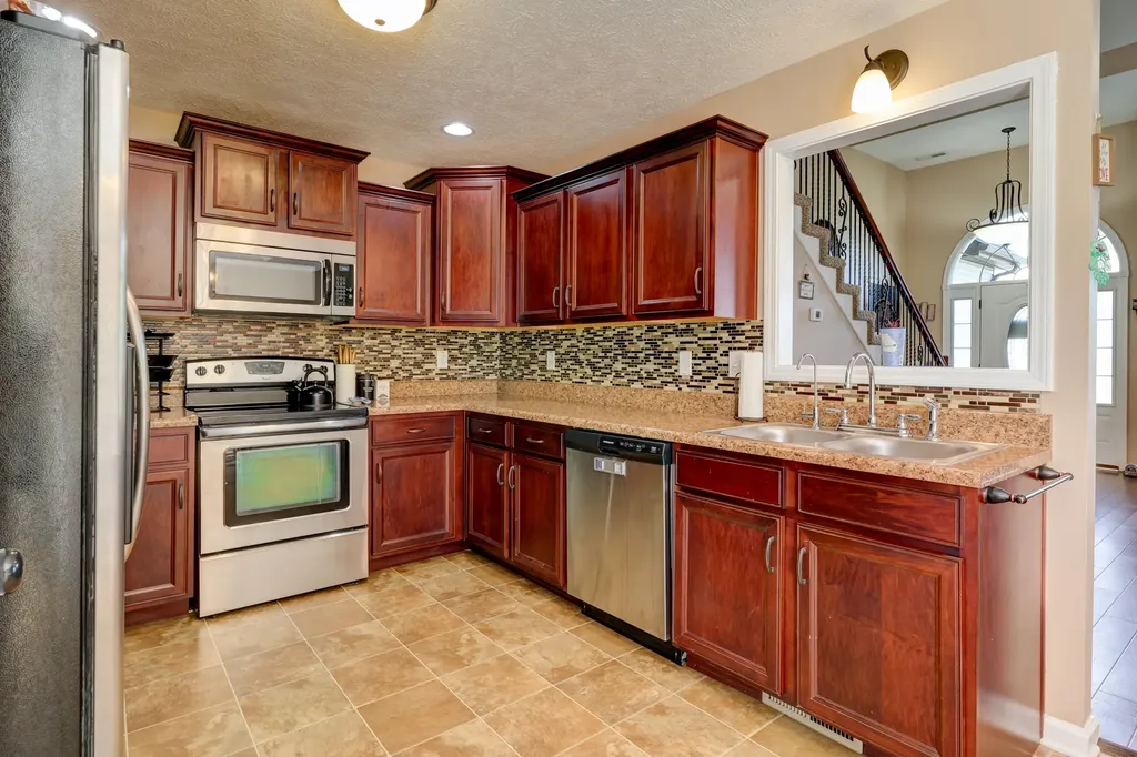3747 Fox Hole Drive Clarksville TN 37040