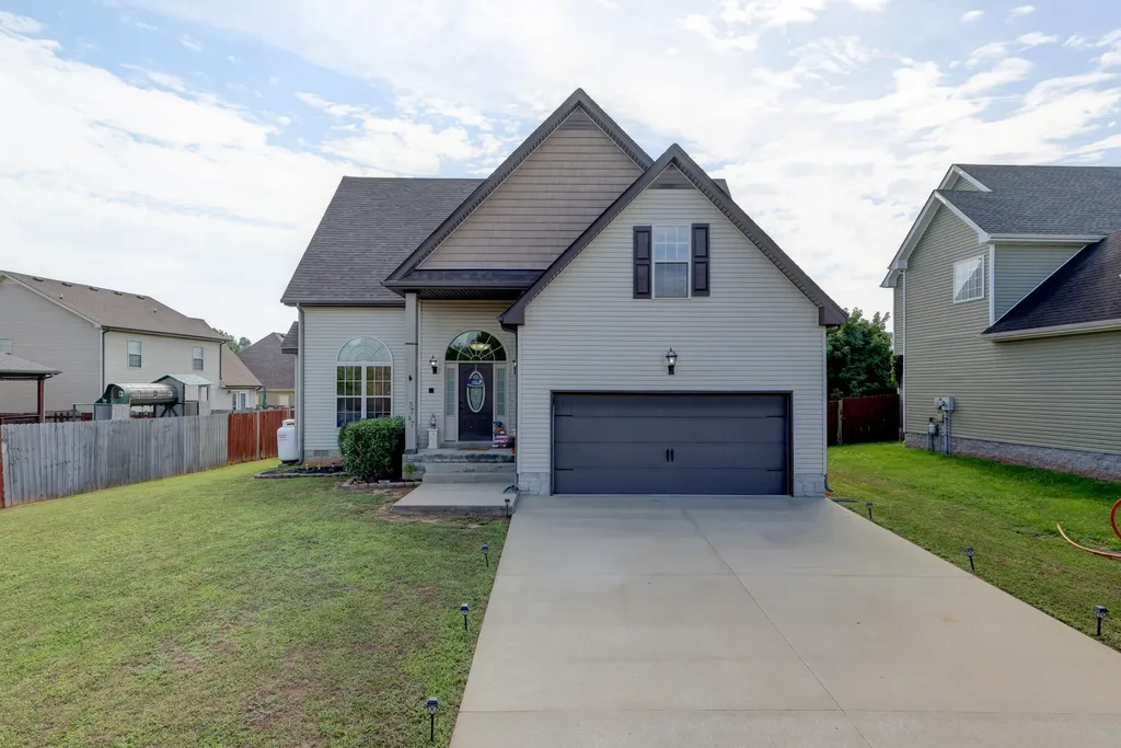 3747 Fox Hole Drive Clarksville TN 37040