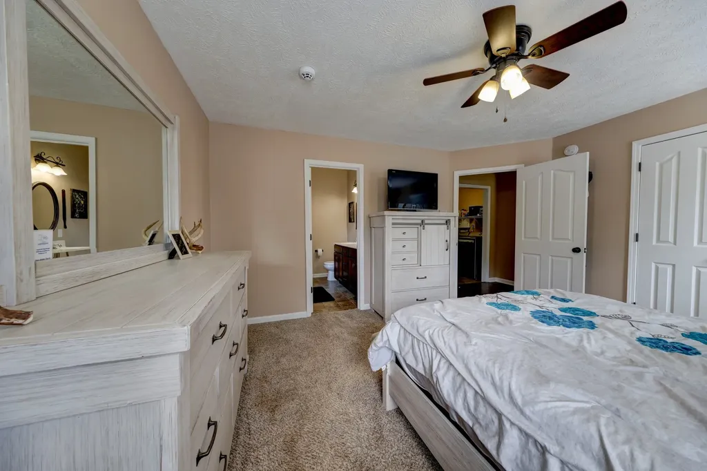 3747 Fox Hole Drive Clarksville TN 37040