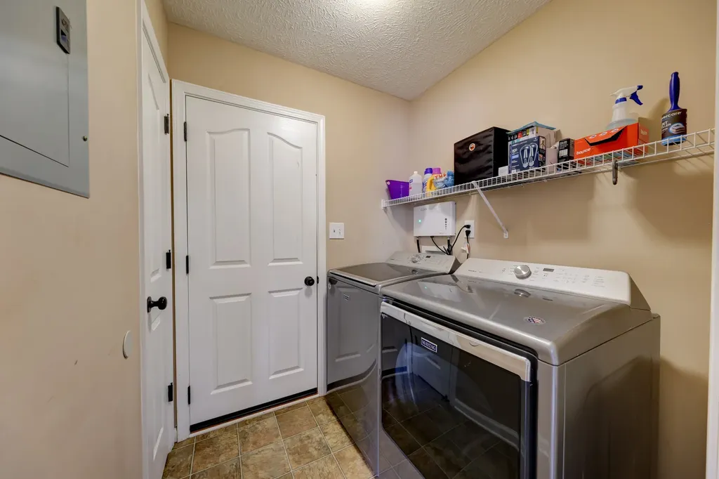 3747 Fox Hole Drive Clarksville TN 37040