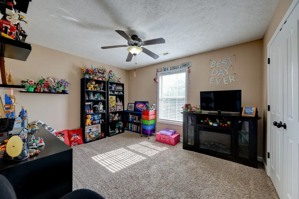 3747 Fox Hole Drive Clarksville TN 37040