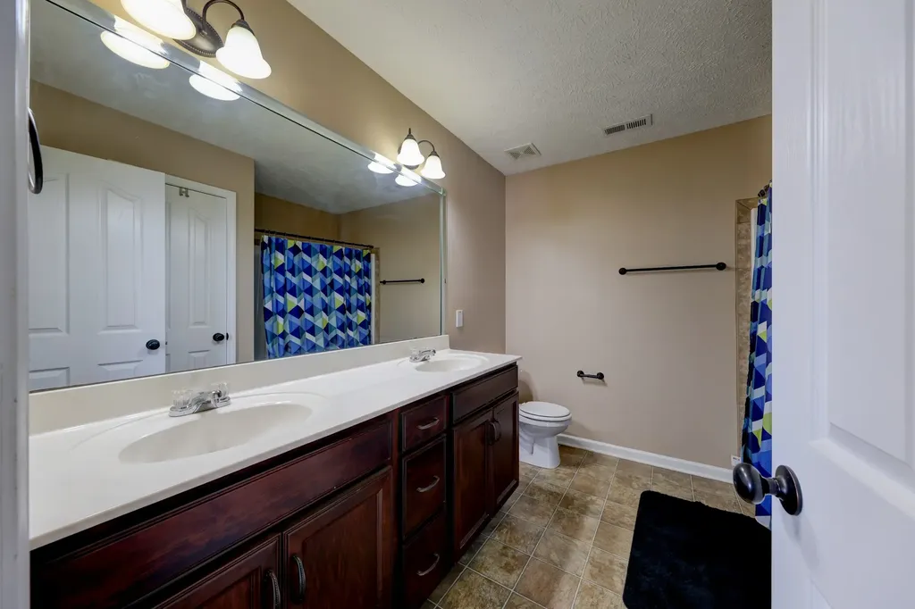 3747 Fox Hole Drive Clarksville TN 37040