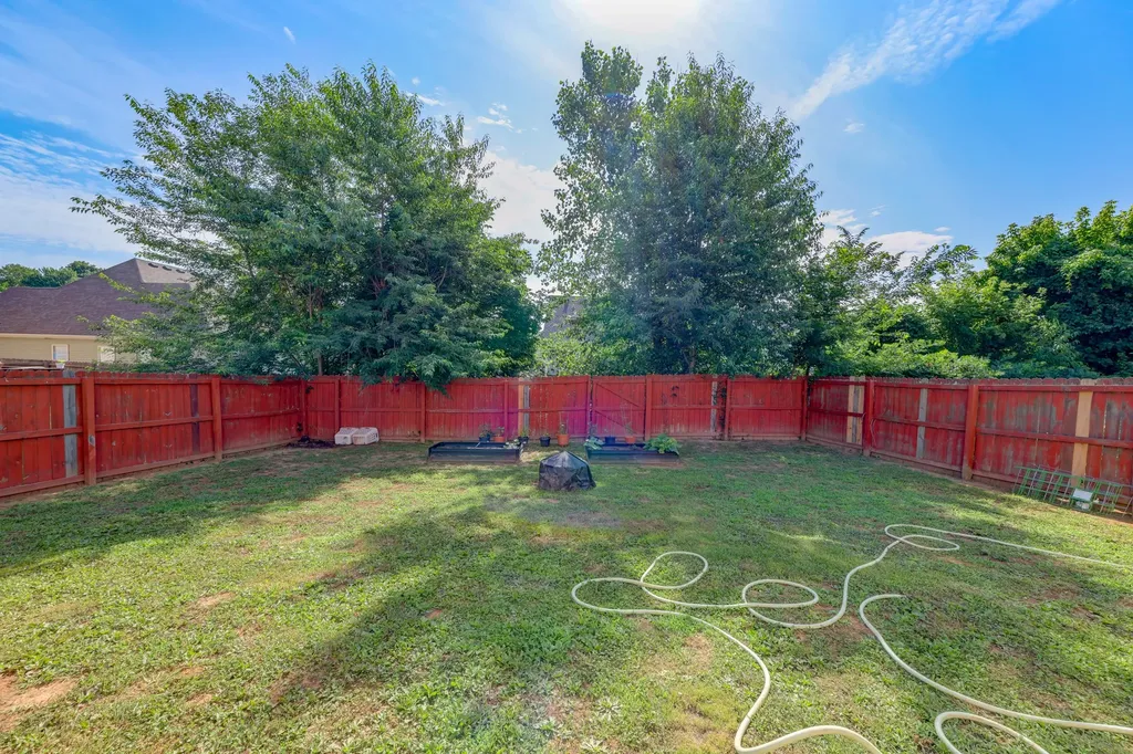 3747 Fox Hole Drive Clarksville TN 37040