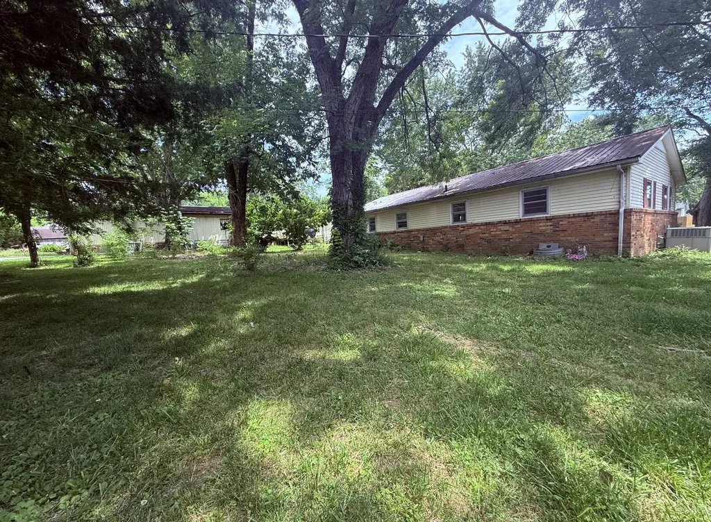 318 Tipton Street Lawrenceburg TN 38464