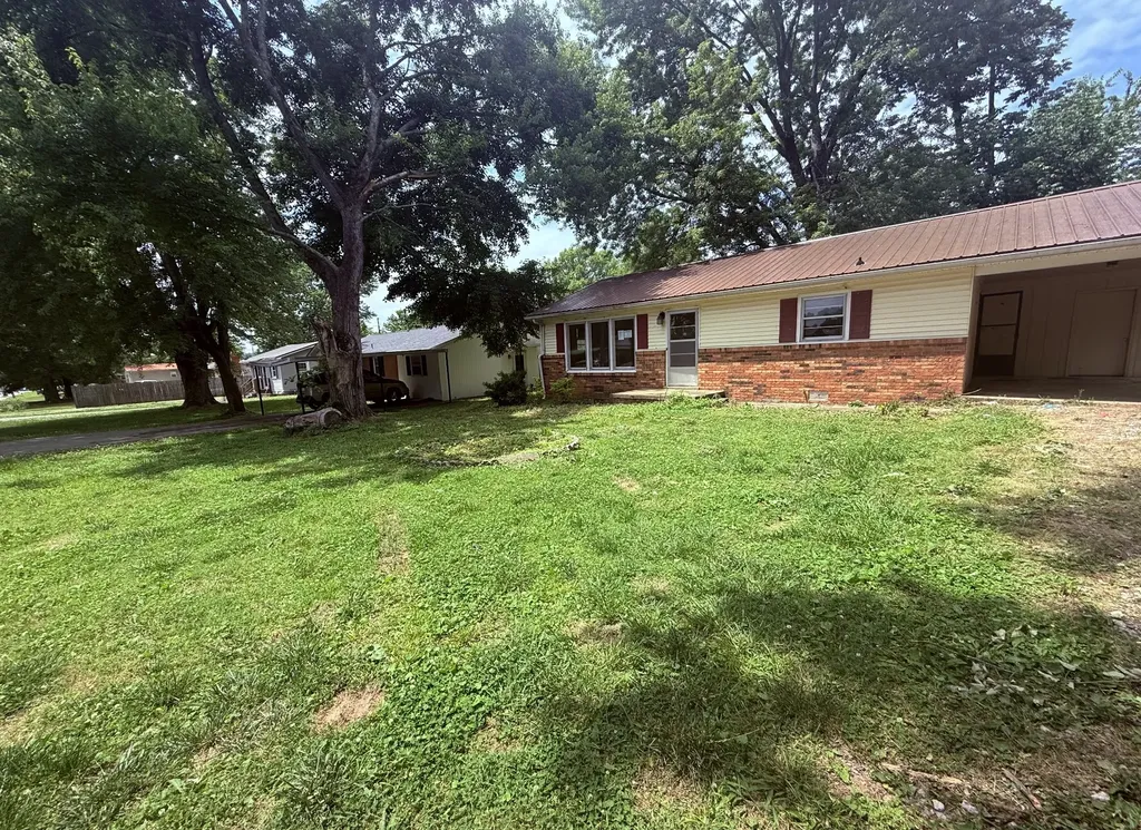 318 Tipton Street Lawrenceburg TN 38464