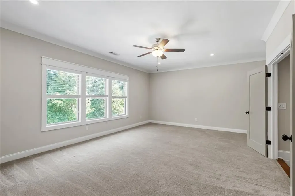 2736 Pangborn Road Decatur GA 30033