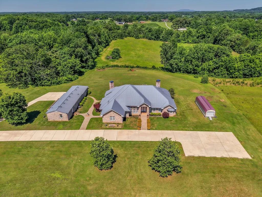 555 Randall Hitchcock Road Rock Island TN 38581