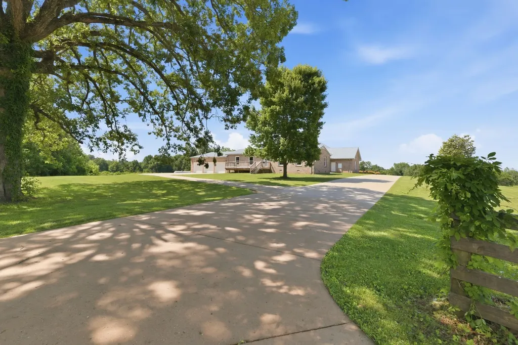 555 Randall Hitchcock Road Rock Island TN 38581