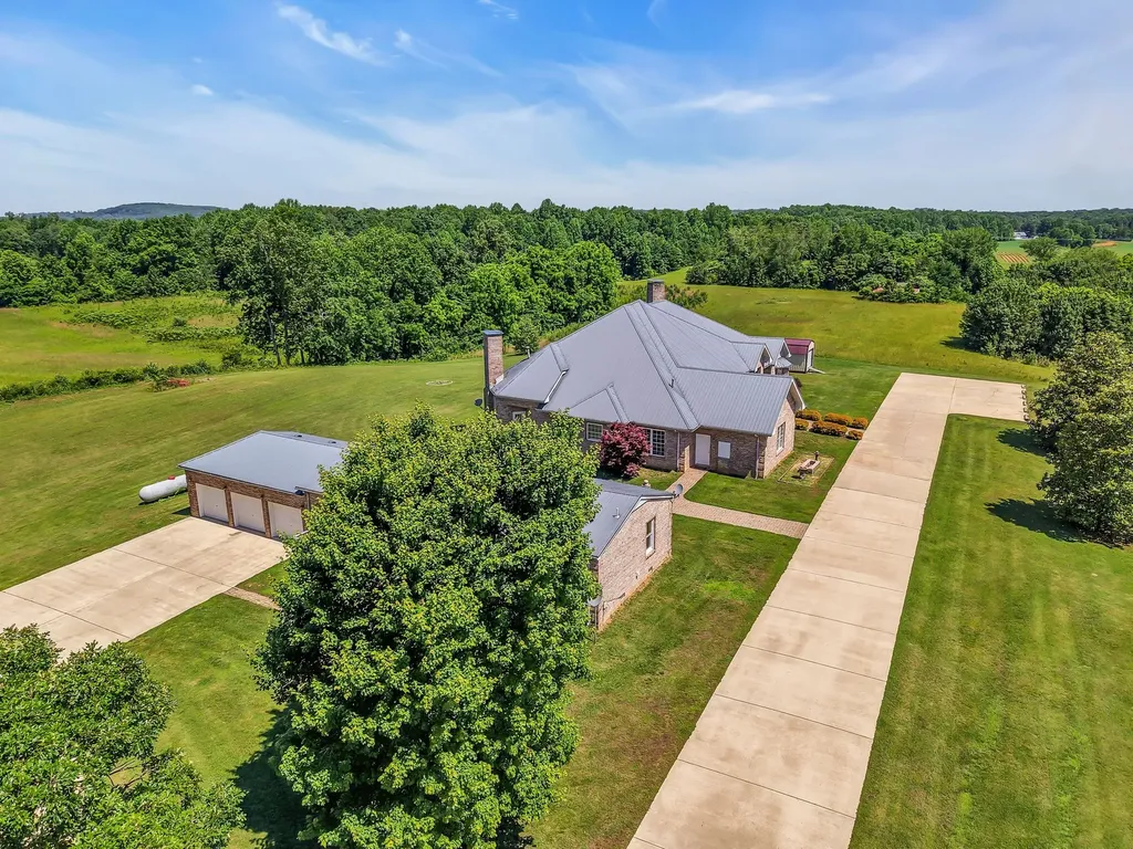 555 Randall Hitchcock Road Rock Island TN 38581