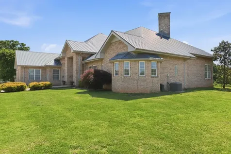 555 Randall Hitchcock Road Rock Island TN 38581