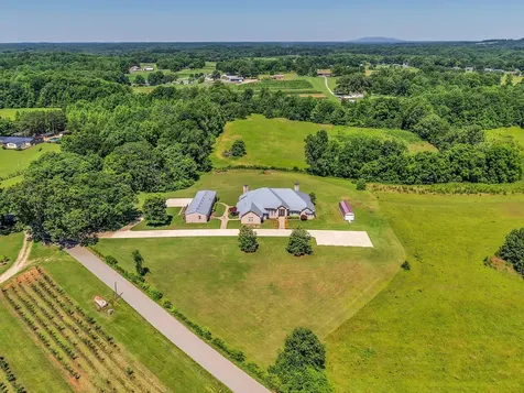 555 Randall Hitchcock Road Rock Island TN 38581