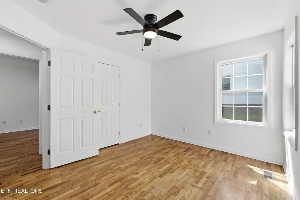 212 Sunset Drive Harriman TN 37748