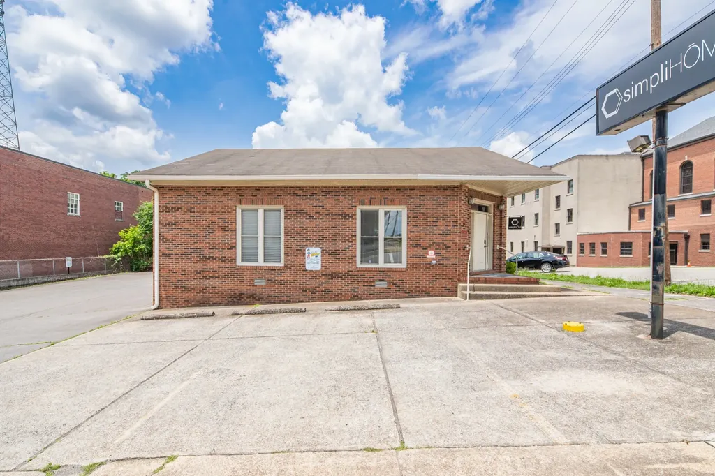 902 S High Street Columbia TN 38401