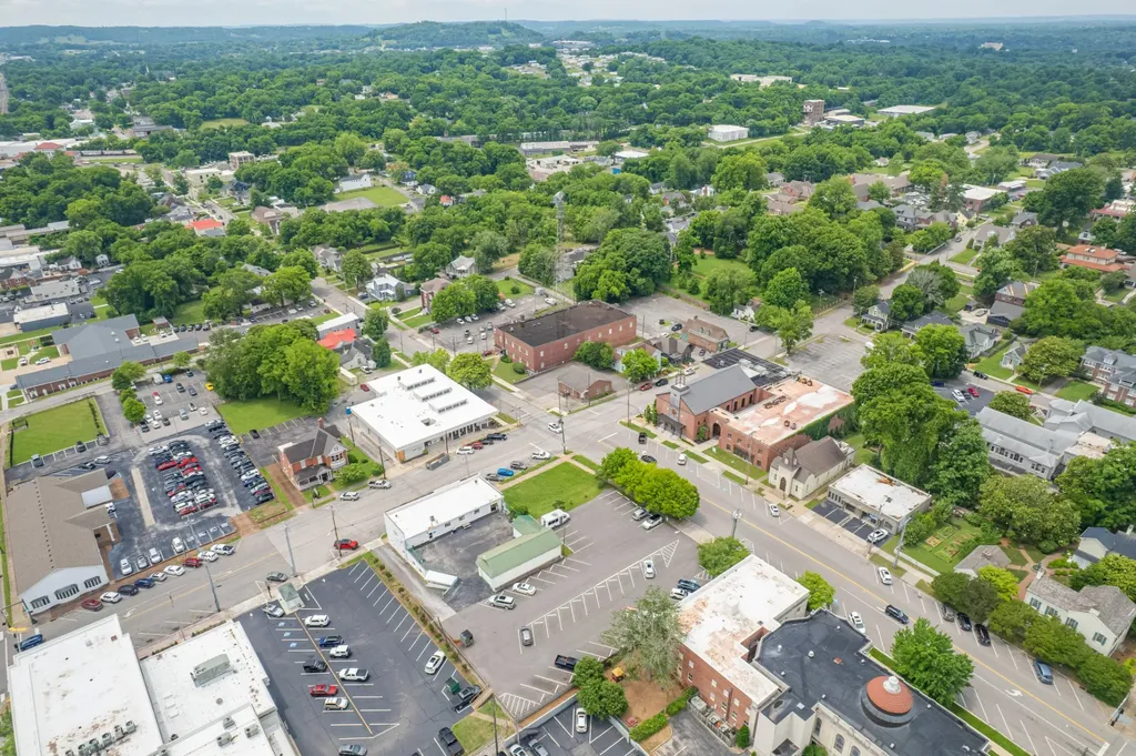 902 S High Street Columbia TN 38401