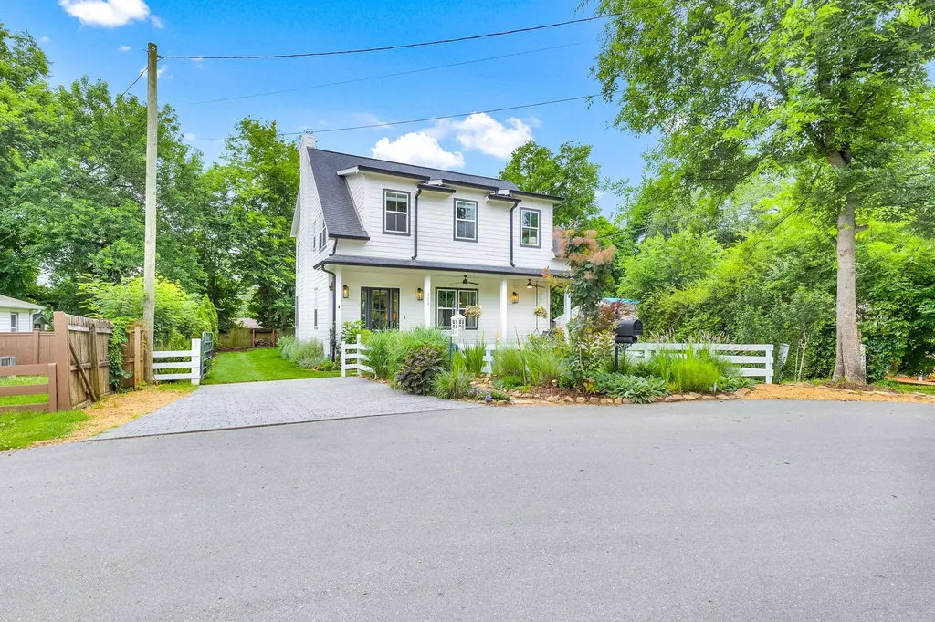 704 W End Circle Franklin TN 37064