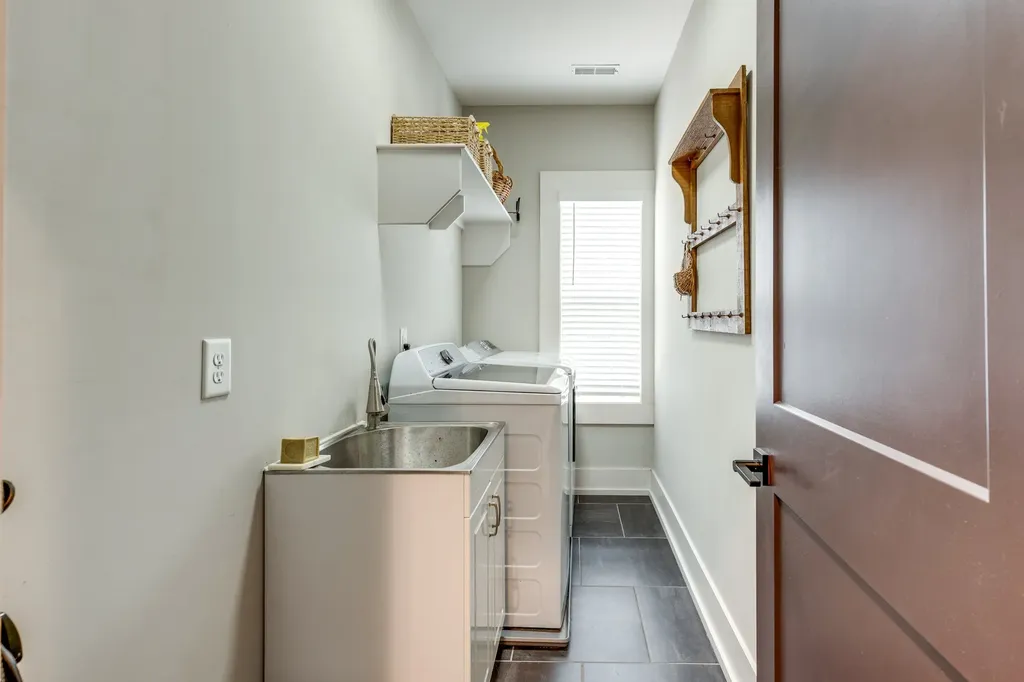 704 W End Circle Franklin TN 37064