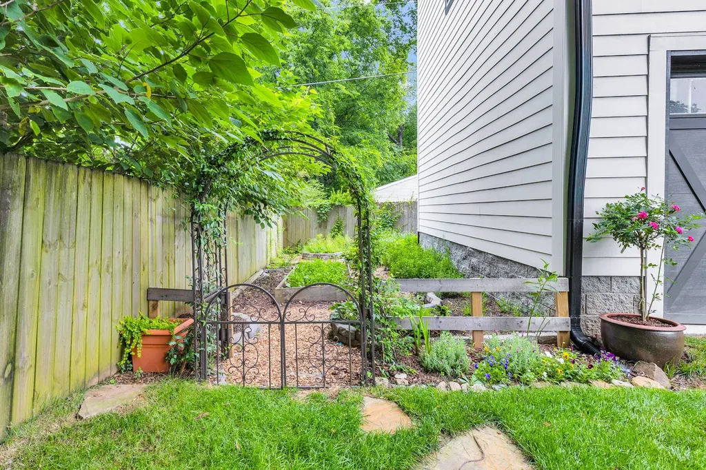 704 W End Circle Franklin TN 37064