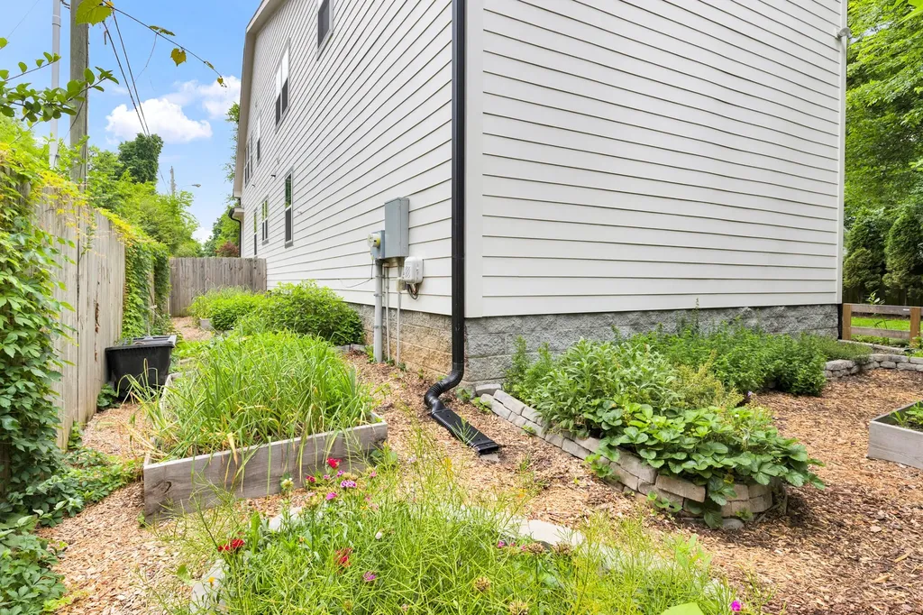 704 W End Circle Franklin TN 37064