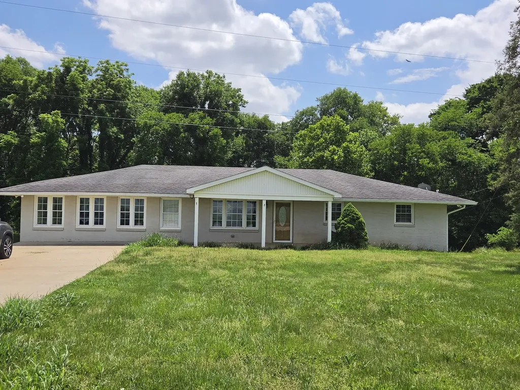655 Barkers Mill Road Pembroke KY 42266