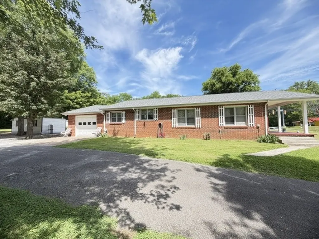 603 N Main Street Estill Springs TN 37330