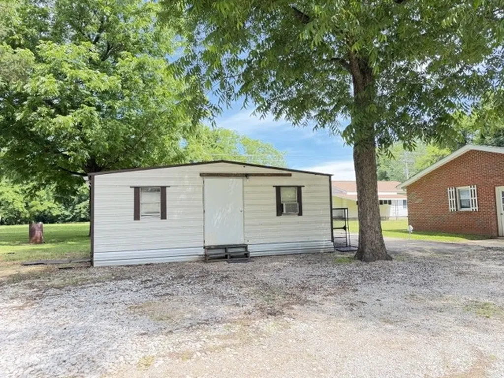 603 N Main Street Estill Springs TN 37330