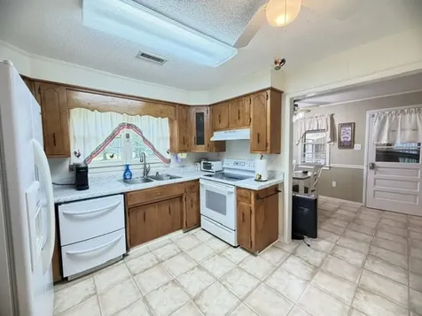 603 N Main Street Estill Springs TN 37330