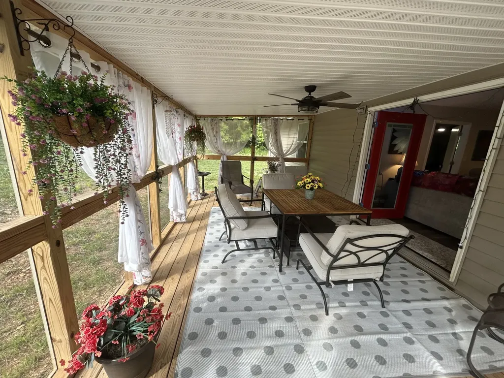 2162 Bethany Road Erin TN 37061