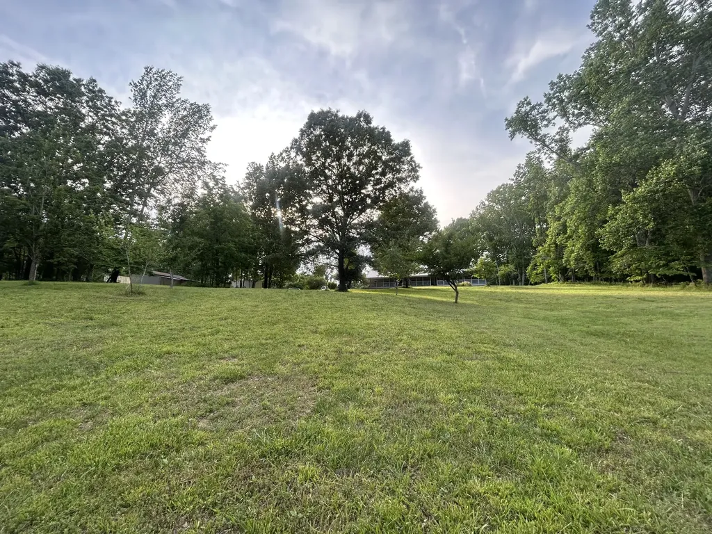 2162 Bethany Road Erin TN 37061