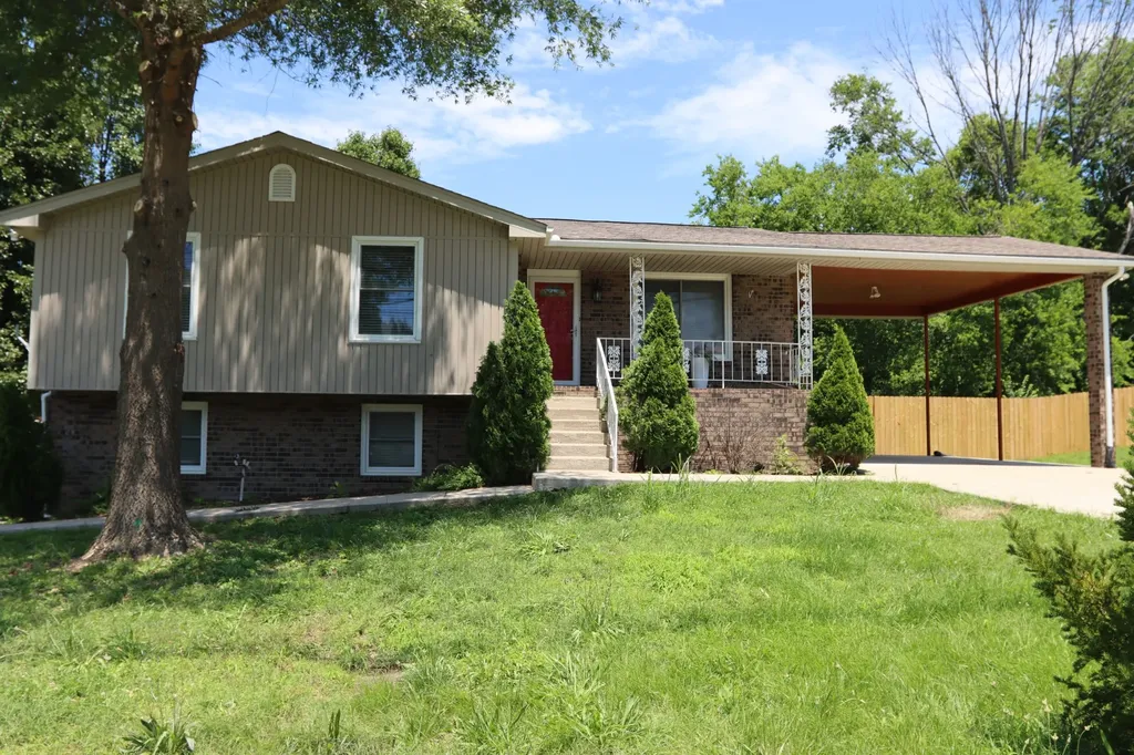 3864 Lunn Drive Nashville TN 37218