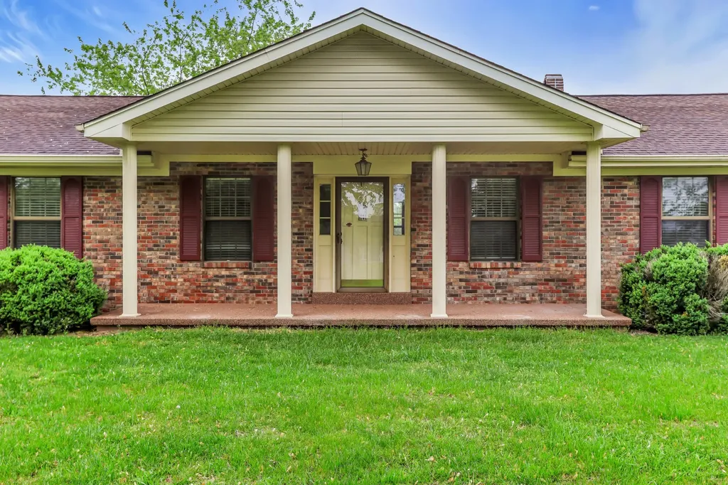5245 Galen Road Lafayette TN 37083